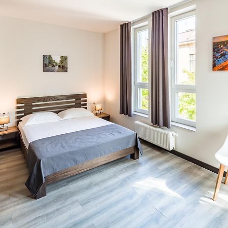 Central Park Apartments Lviv Ngoại thất bức ảnh
